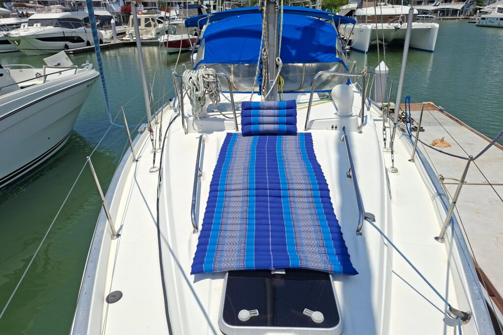 1999-beneteau-oceanis-40-cc-sail-10199126-20260528211644802-1.jpg